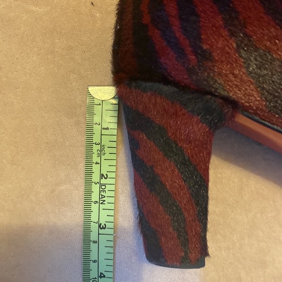 Hester Van Eeghen (Amsterdam) Black/Red Zebra Stripe Pony Hair Booties - Sz 41 - Picture 8 of 12